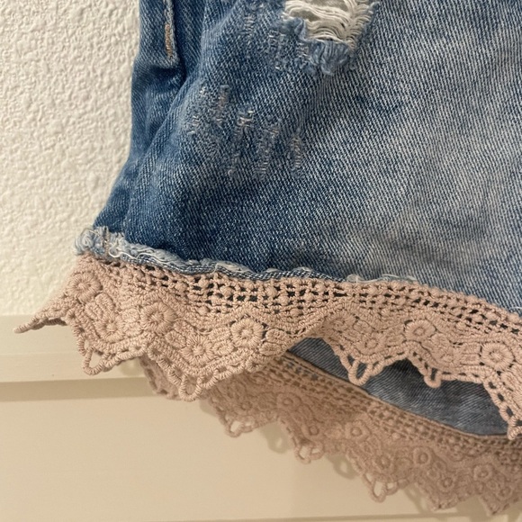 Free People High Rise Denim Shorts with Lace Accent Size 27 - Picture 5 of 8
